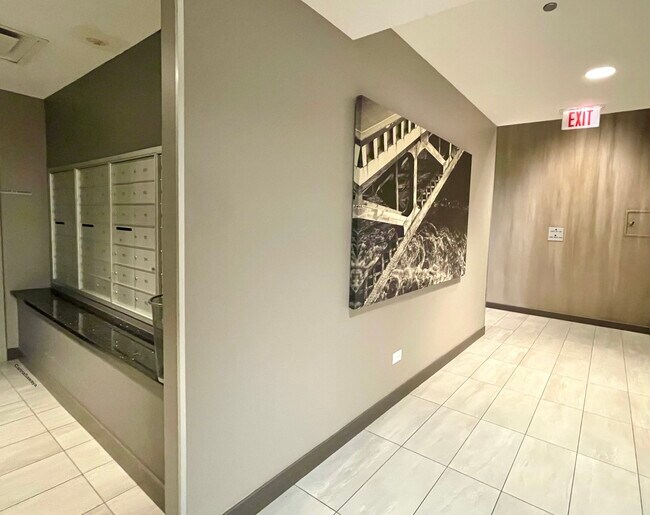 Foto del edificio - 600 N Kingsbury St