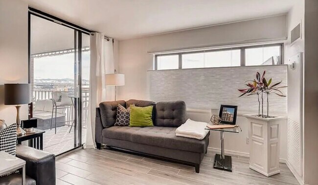 Building Photo - 1551 Larimer St