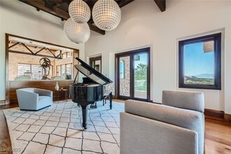 Building Photo - 5 Promontory Pointe Ln