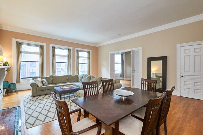 Building Photo - 183 Marlborough St