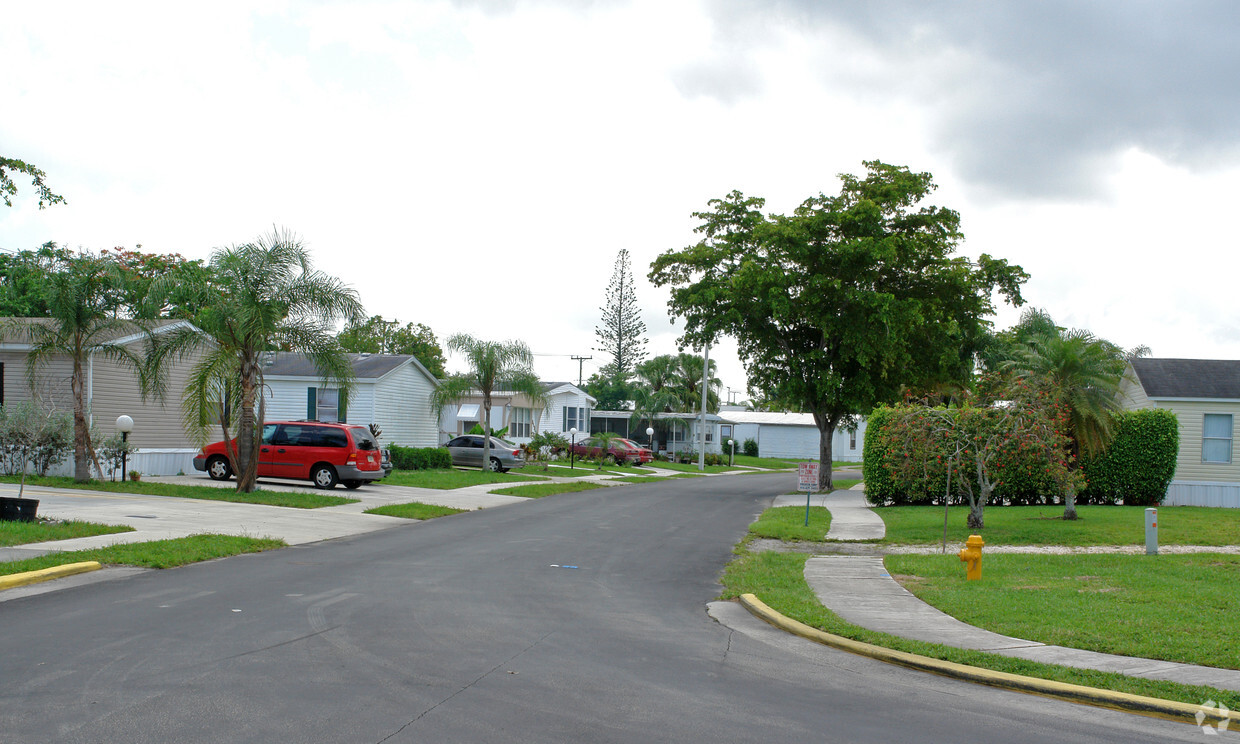 Foto del edificio - Country Lakes