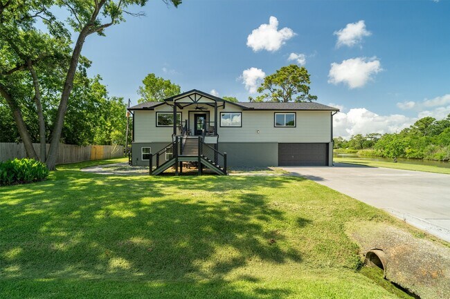 Foto del edificio - 719 Fairfield Ave
