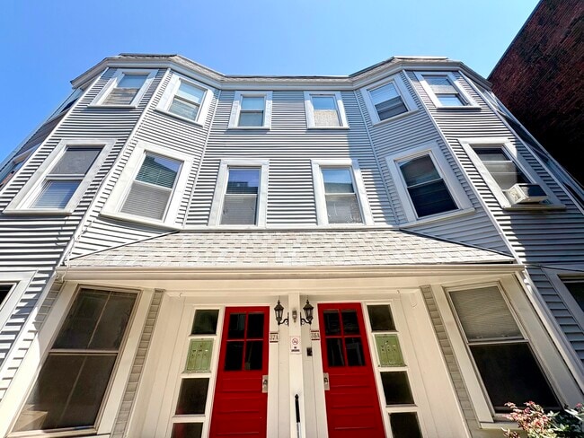 Building Photo - 37A Harvard St