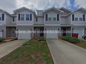 Building Photo - 113 Iron Horse Dr E