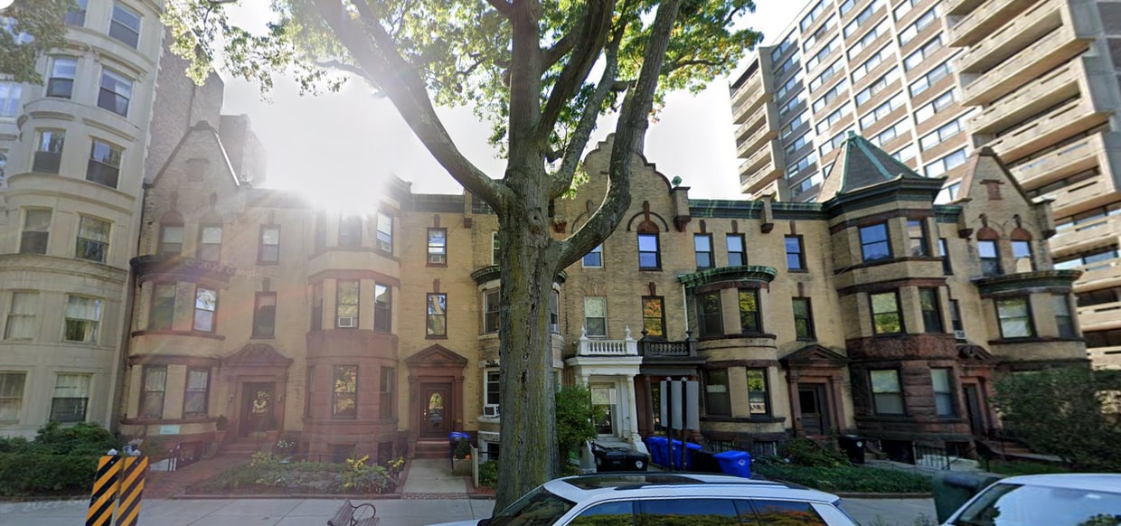 Primary Photo - 1489 Beacon St