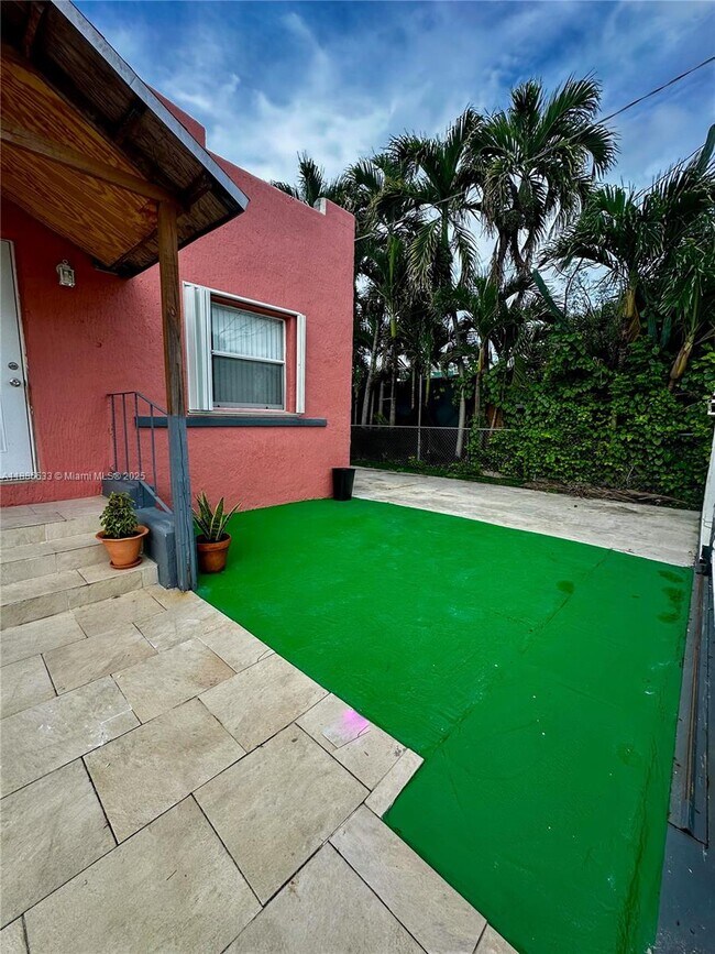 Foto del edificio - 1773 NW 19th St