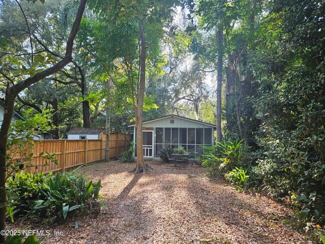 Foto del edificio - 2514 Algonquin Ave