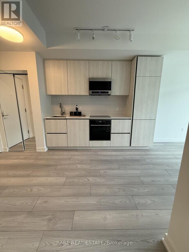 Building Photo - 110 Broadway Ave