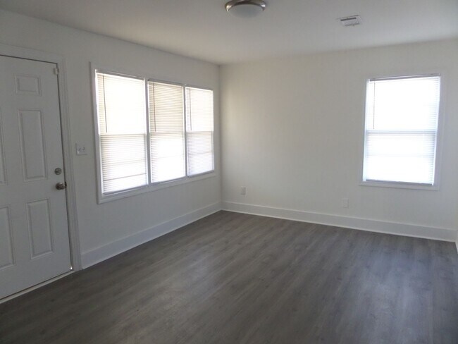 Foto del edificio - Charming 3BR House in Warner Robins