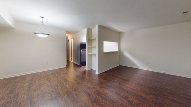 Interior Photo - Calvert's Walk