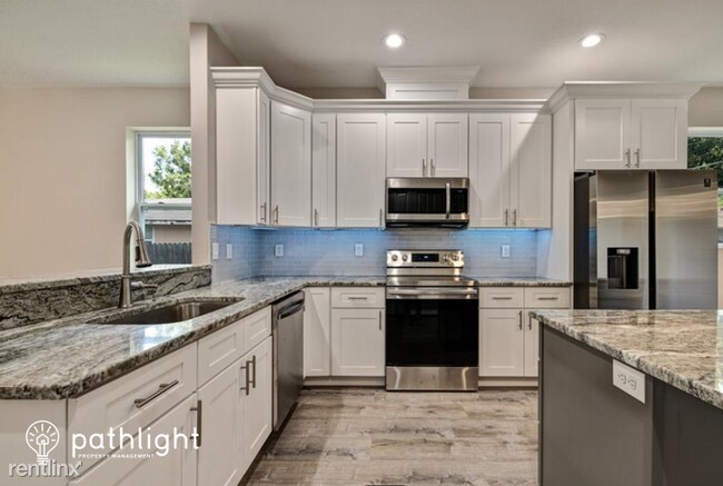 Building Photo - 3 br, 2 bath House - 6356 30Th Way N UNIT