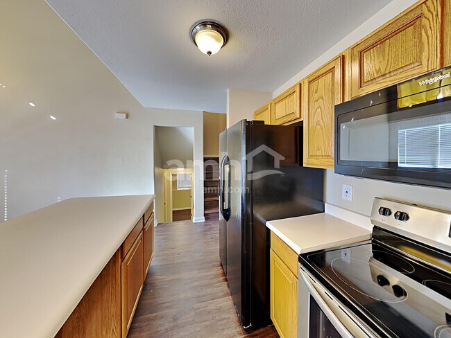 Building Photo - 5012 Goshawk Ct