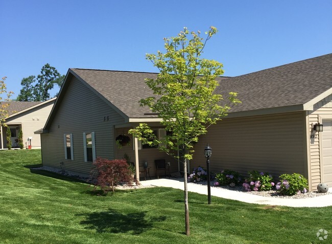 Exterior - Terrace Bluff Condominiums