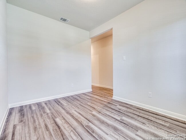 Building Photo - 25853 Posey Dr