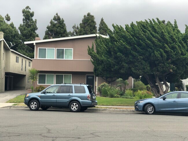 Foto del edificio - 20408 Osage Ave