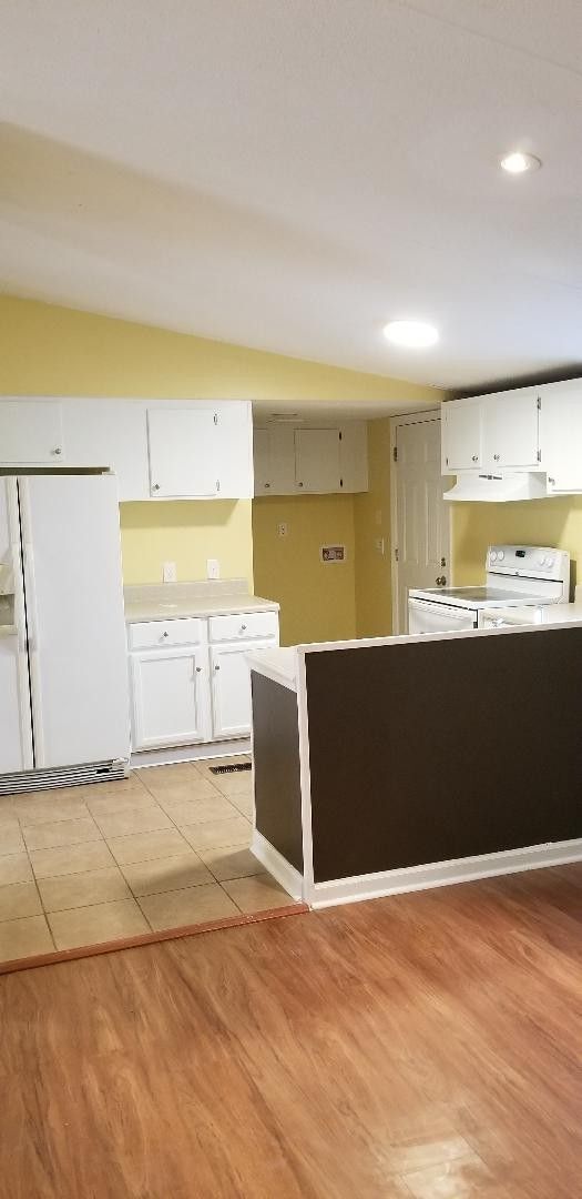 Building Photo - 163 Brentwood Ln