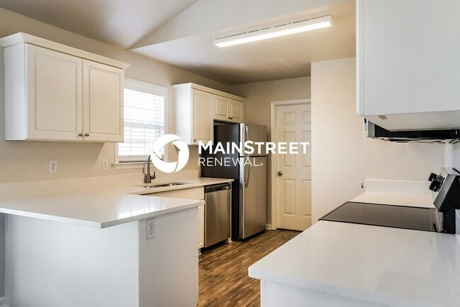 Foto del edificio - 3 Bedroom Pet-Friendly Home in SMITHFIELD, NC with Main Street Renewal
