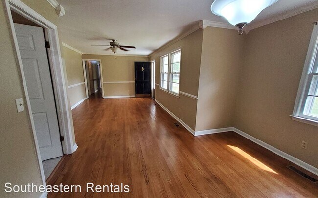 Foto del edificio - 3 br, 2 bath House - 10 Phelps