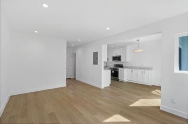 Building Photo - 2915 Hauser Blvd