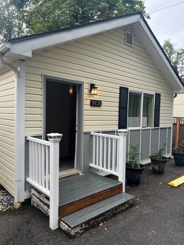 Primary Photo - D Street Duplex