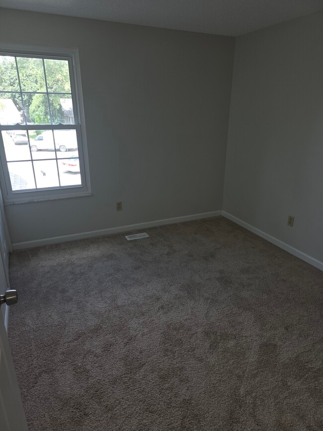 Building Photo - 3115 Larbrook Ct