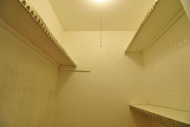 Foto del edificio - 7040 Jetty Ln
