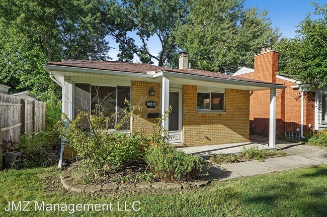 Foto del edificio - 3 br, 1.5 bath House - 14210 Manhattan St