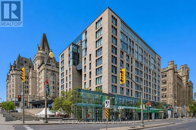 Building Photo - 700 Sussex Dr