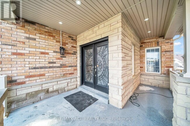 Building Photo - 1337 Woodstream Ave