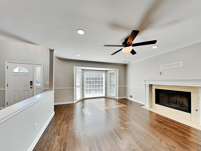 Building Photo - 1103 Capital Club Cir NE