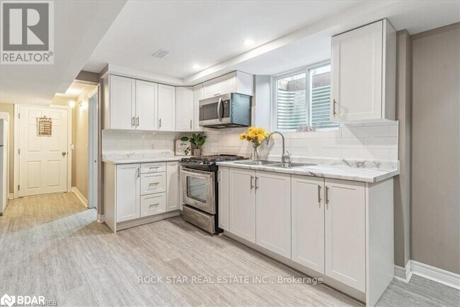 Photo du bâtiment - 10 Westdale Dr