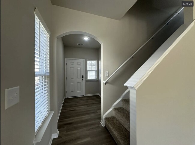 Building Photo - 9050 Stoney Waters Ct
