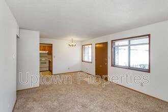 Building Photo - 8027 NE Flanders St