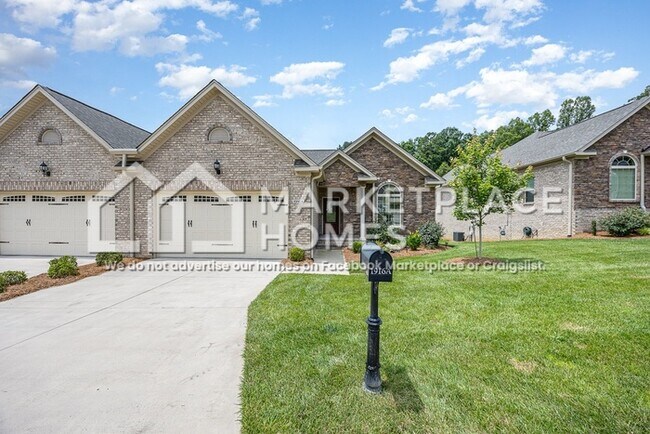 Foto del edificio - 1916a Whisper Lake Dr
