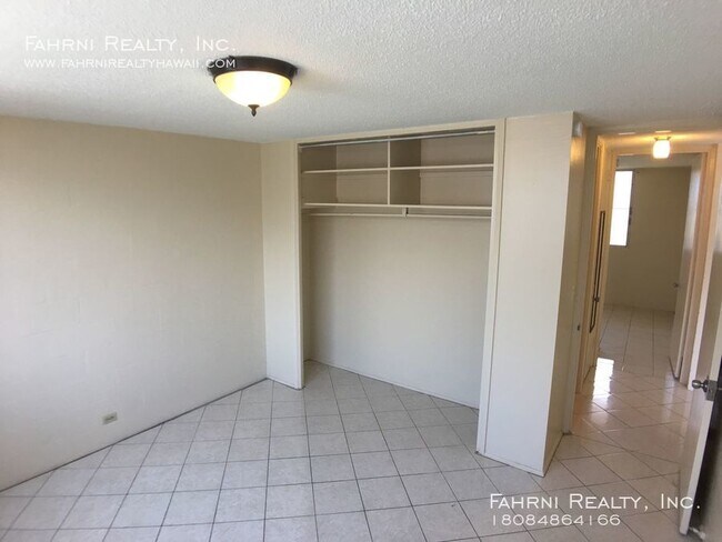 Building Photo - Ewa Apartments ~ 2/1/1 Ground Floor Unit