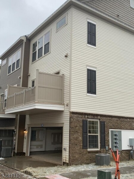 Building Photo - 23 Gala Ct