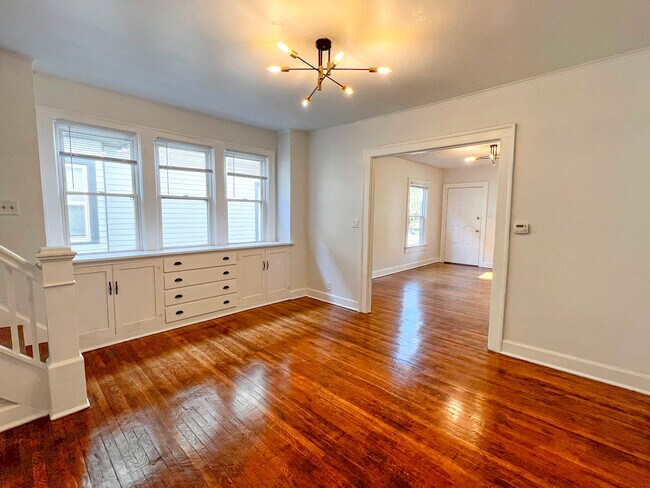 Foto del edificio - 4813 N College Ave