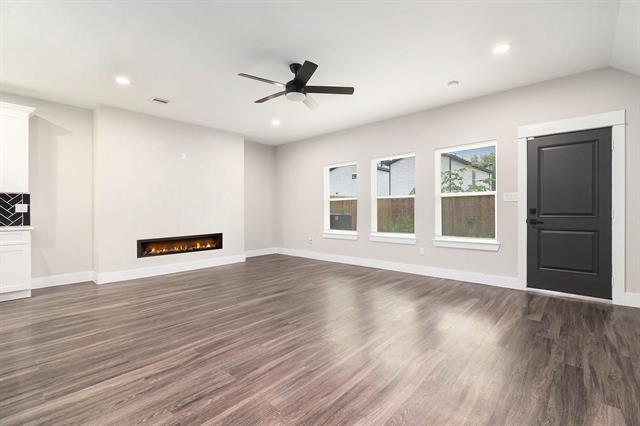 Building Photo - 8119 Venus St
