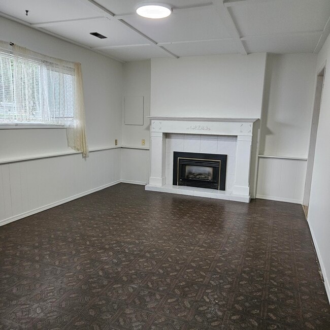 Building Photo - 6892 Centennial Dr