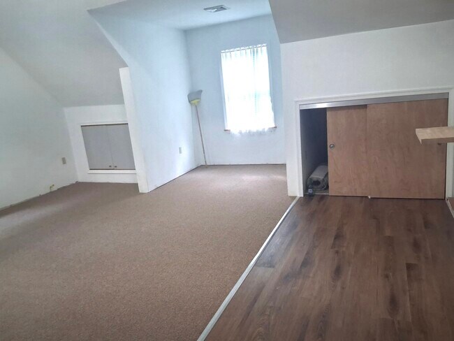 Foto del edificio - 134 Piney Woods Dr
