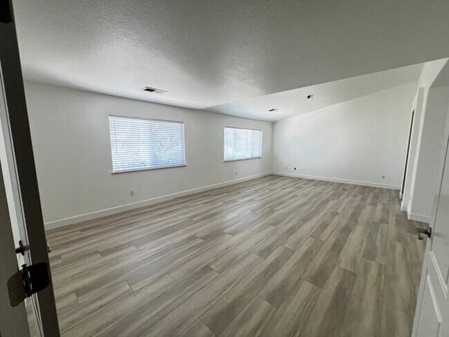 Building Photo - 1772 Ashtree Way