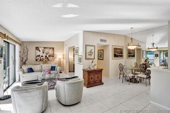 Foto del edificio - 10783 W Clairmont Cir