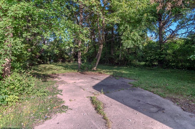 Photo - 3129 Station St House