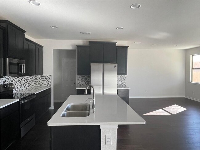 Foto del edificio - 708 Limestone Rd