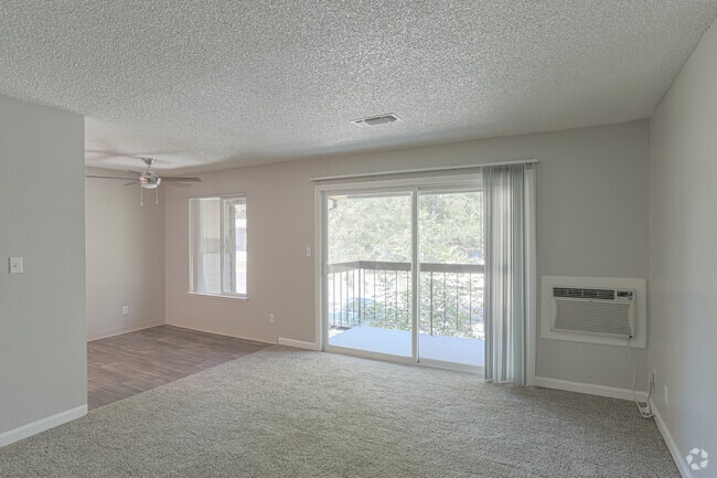 1BR, 1BA - 648 SF - ELEMENT