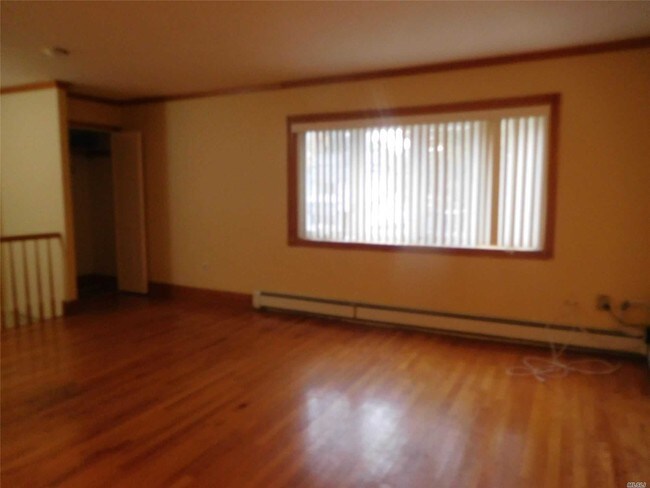 Building Photo - 137-25 161 St