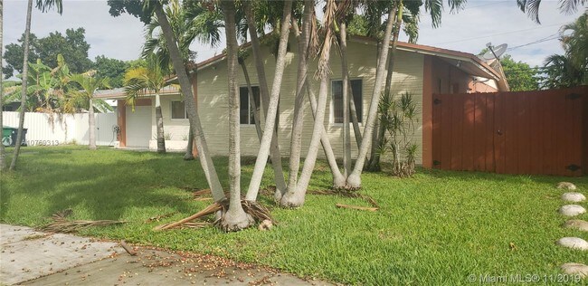 Building Photo - 10601 SW 200th St