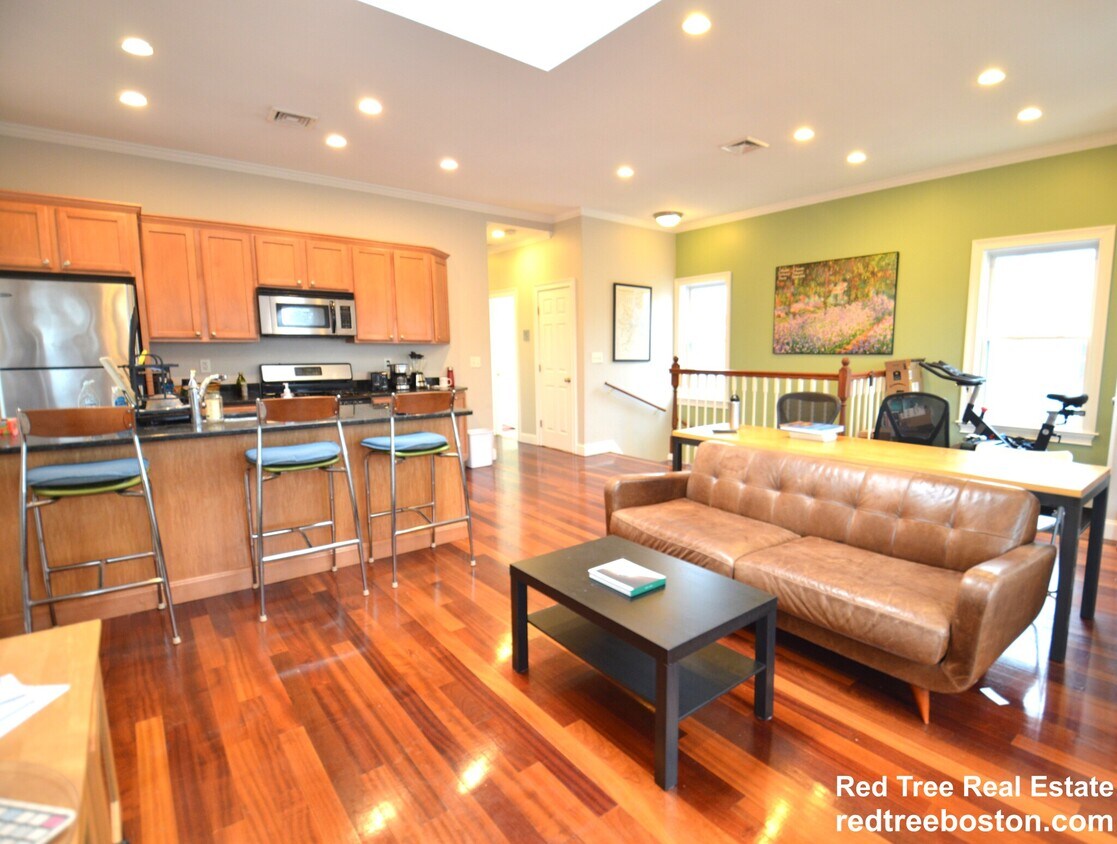 10 Bristol St Unit 3, East Cambridge, MA 02141 Apartments in East