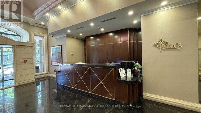 Building Photo - 7 Lorraine Dr