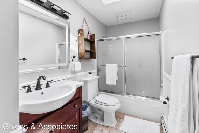 Building Photo - 3 br, 1 bath House - 10 Heather Drive